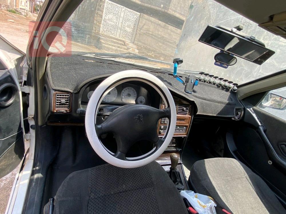 بيجو بارس